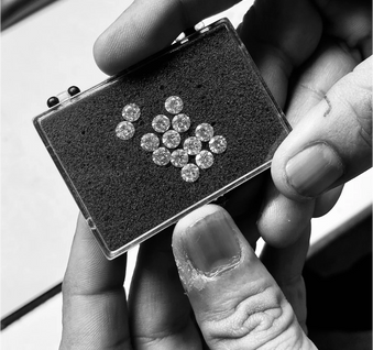 LES DIAMANTS RECYCLÉS DE ROSA MAÏTEA
